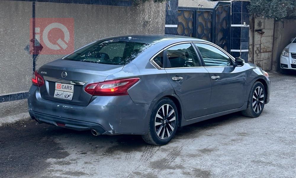 نيسان ألتيما